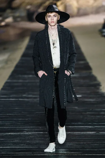 Look 6